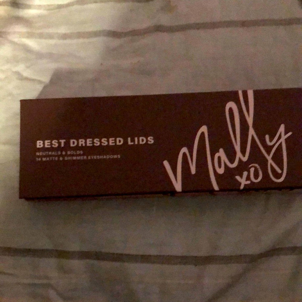 Mally Best Dressed Lids Eyeshadow Pallete